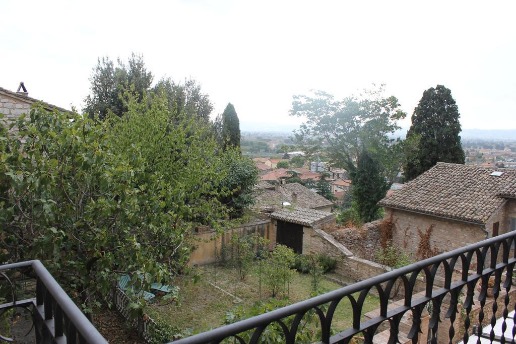 Apartament Maddalena House Spello Pokój zdjęcie